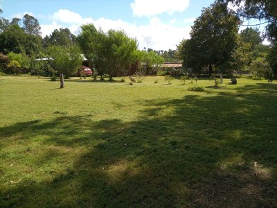 Casa y terreno a la venta en Punta Negra, a poca distancia de Piriápolis