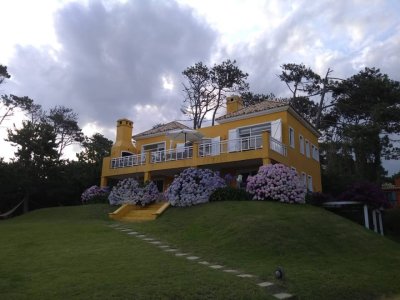 Casa en Venta y Alquiler en  Punta del Este, Manantiales, Espectacular zona