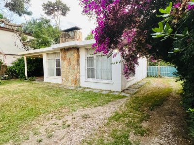 Chalet en Punta del Este, zona Rincón del Indio