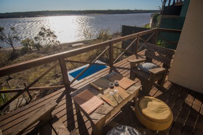 Cabaña en alquiler de temporada en Salto, con vista al Río Uruguay. 