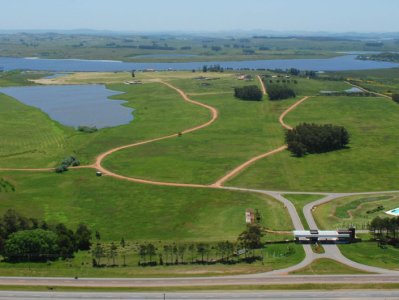 BARRIO PRIVADO:Laguna de los Cisnes
