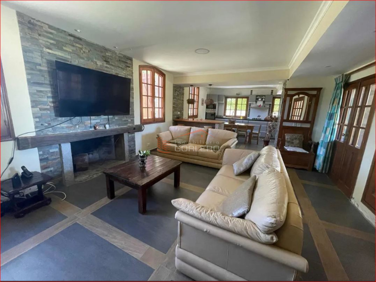 Venta de buen campo con casi 100 hás a 28 km de Punta con gran potencial turístico - GoPunta - Portal Inmobiliario de Punta del Este - Maldonado