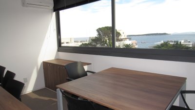 Local Oficina en Punta del Este, Península