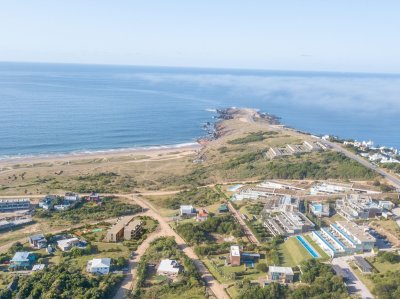 LAS GRUTAS, Espectacular ubicación!!! a metros de Punta Ballena, en construcción