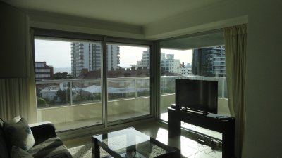 Apartamento en Brava, 2 dormitorios *