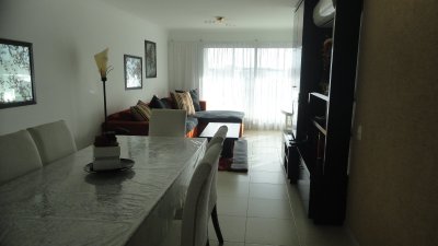 Apartamento en Brava, 2 dormitorios *