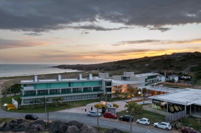 SYRAH Premium- Venta de departamento con vista al Mar, Las Grutas de Punta Ballena- Punta del Este