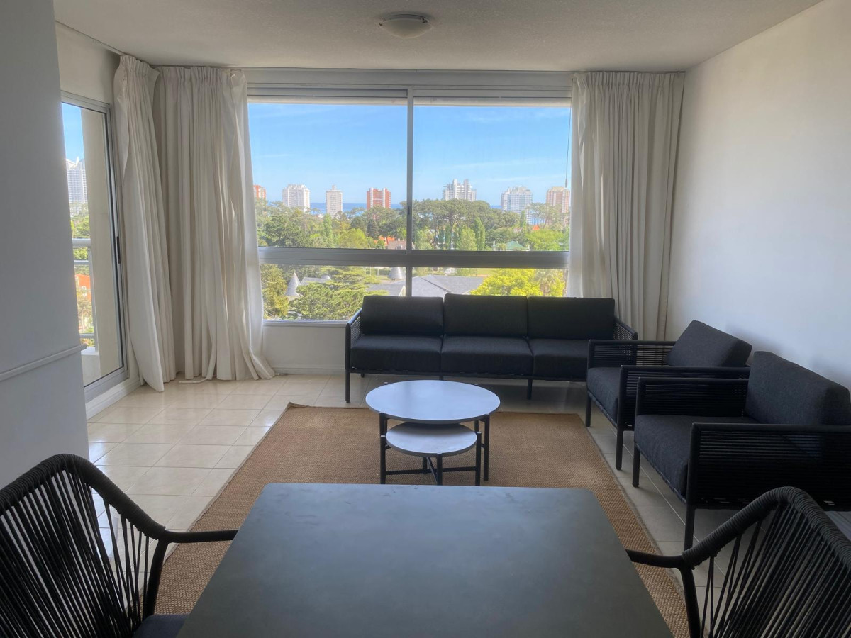 Apartment in Roosevelt
