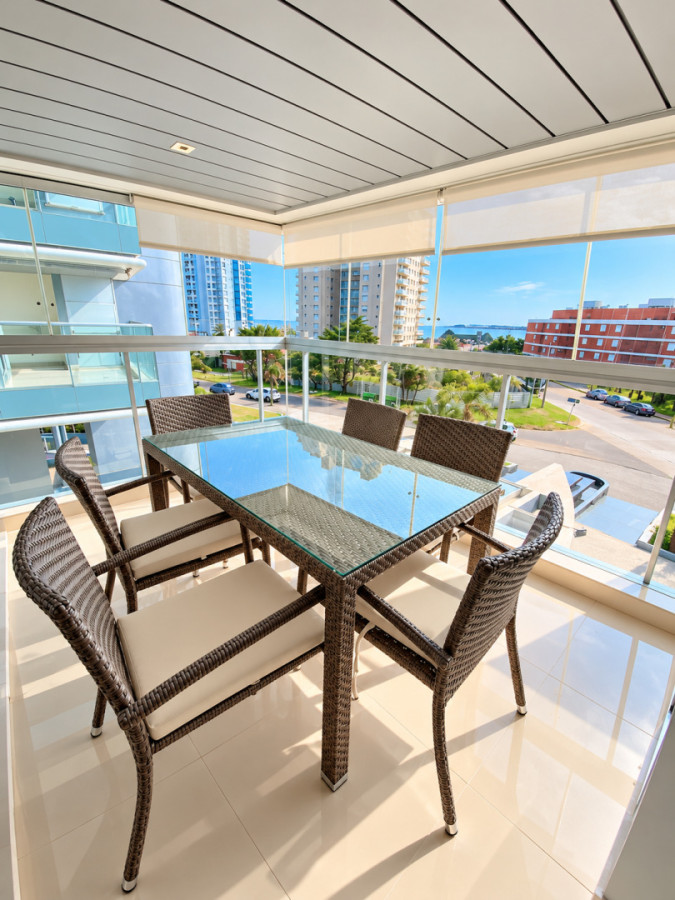 Apartamento de 2 dormitorios en Miami Boulevard Playa Mansa