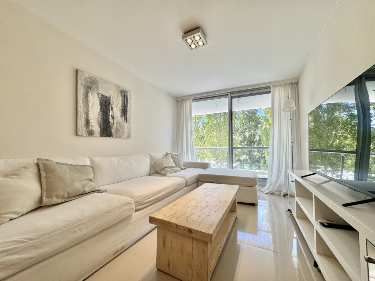 Apartamento de dos dormitorios en Be Punta, Roosevelt Punta del Este