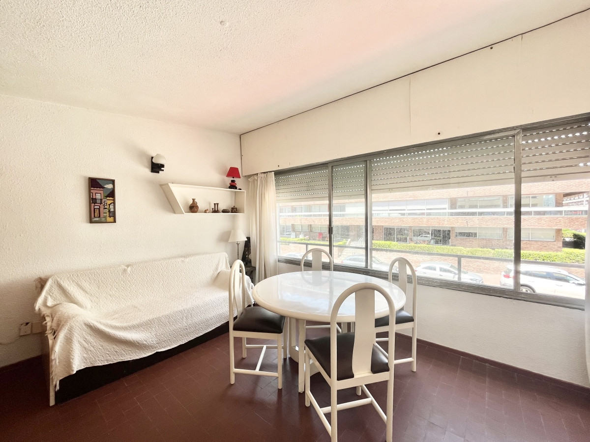 Departamento de Un Dormitorio en Península, Punta del Este