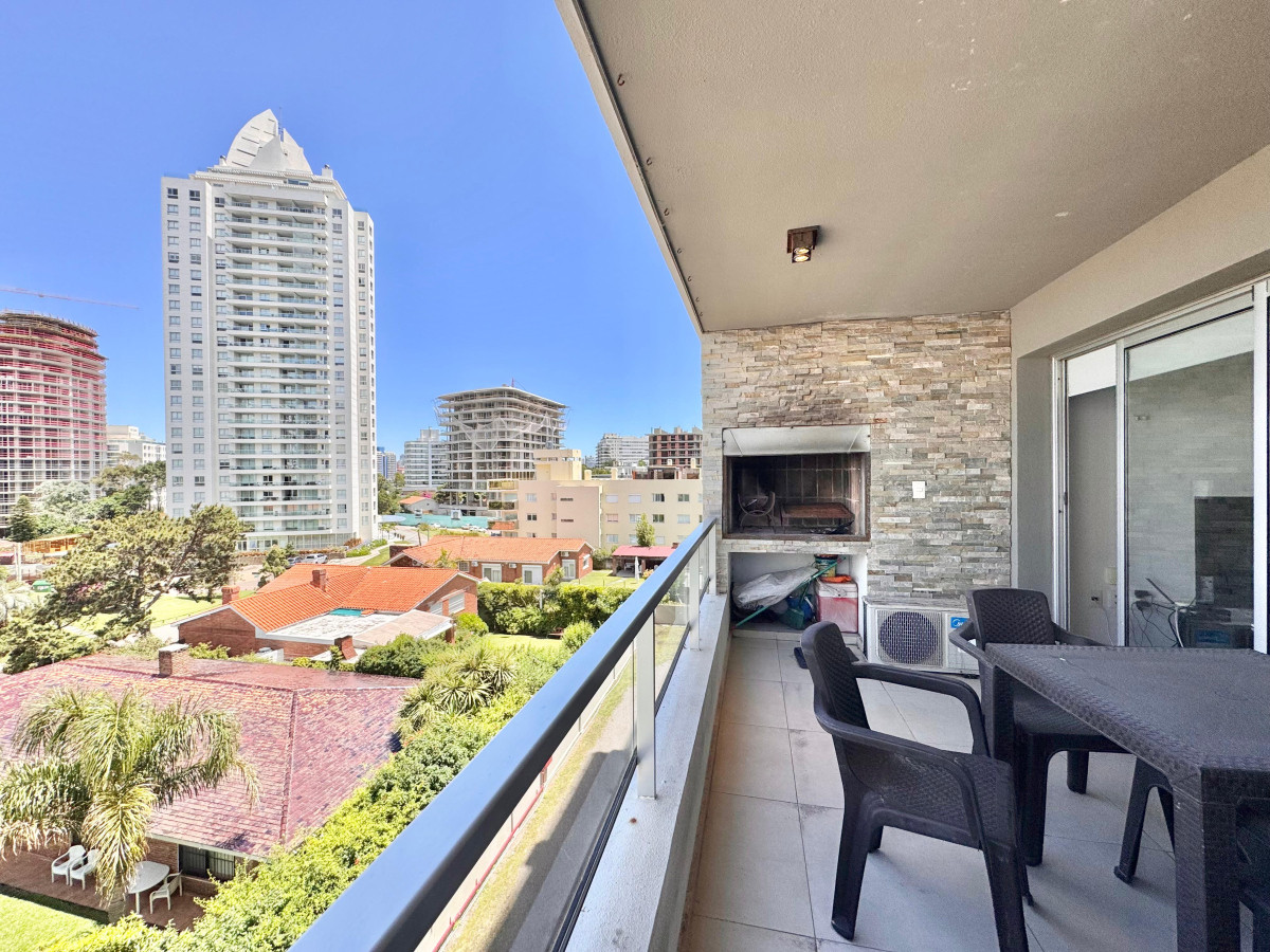 Apartamento de dos dormitorios en Playa Brava de Punta del Este