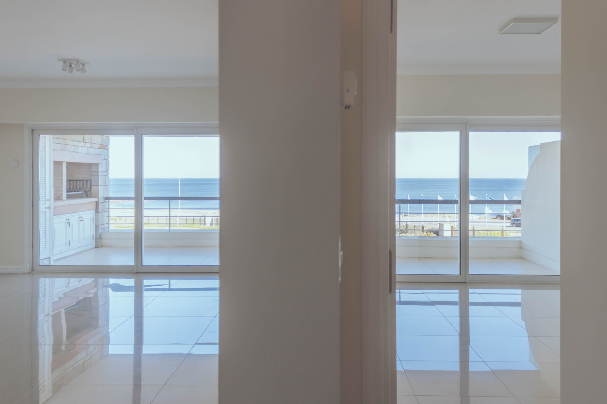 Apartamento de Dos Dormitorios Playa Mansa