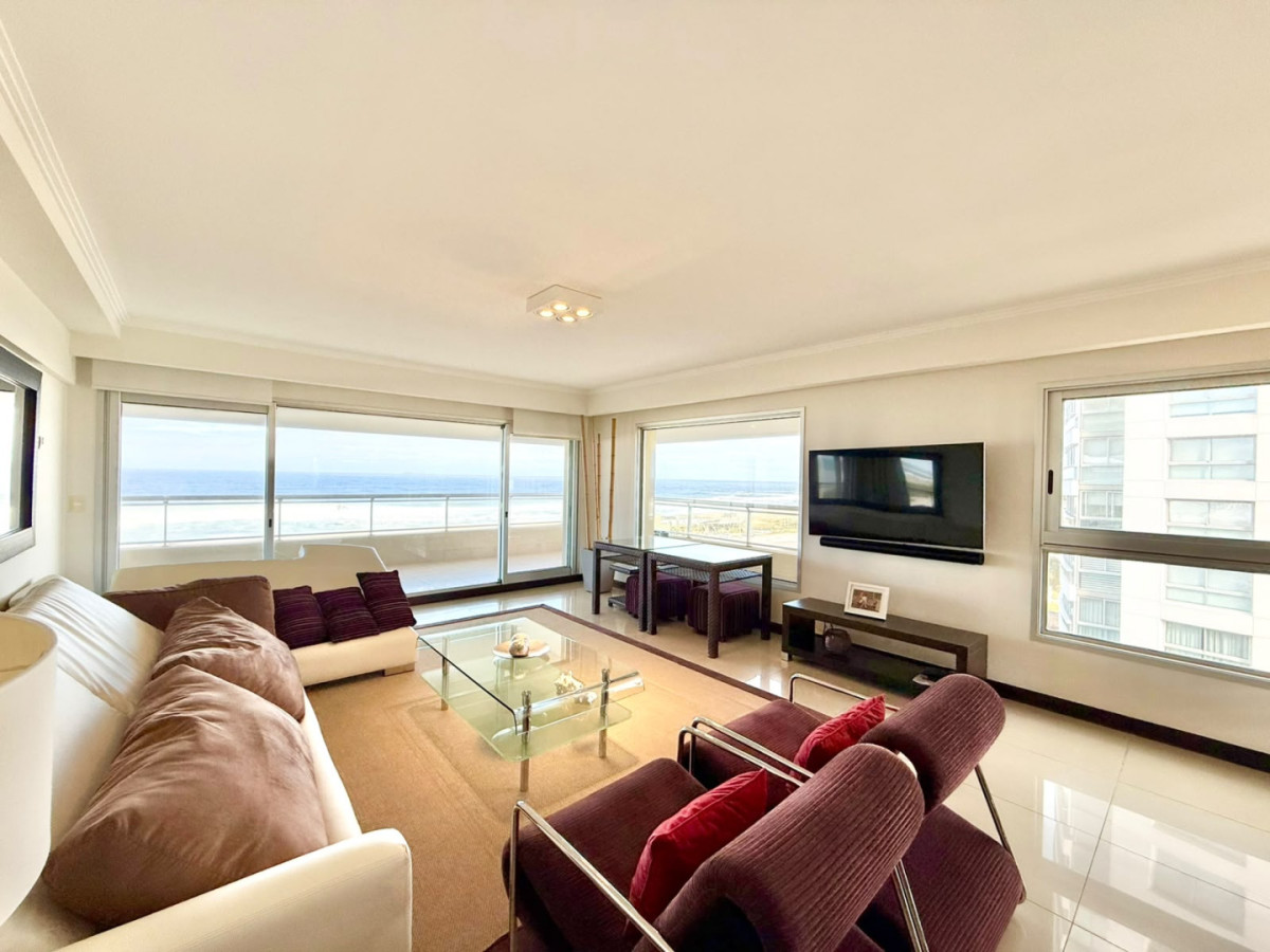 Torre Lobos Punta del Este Esquinero