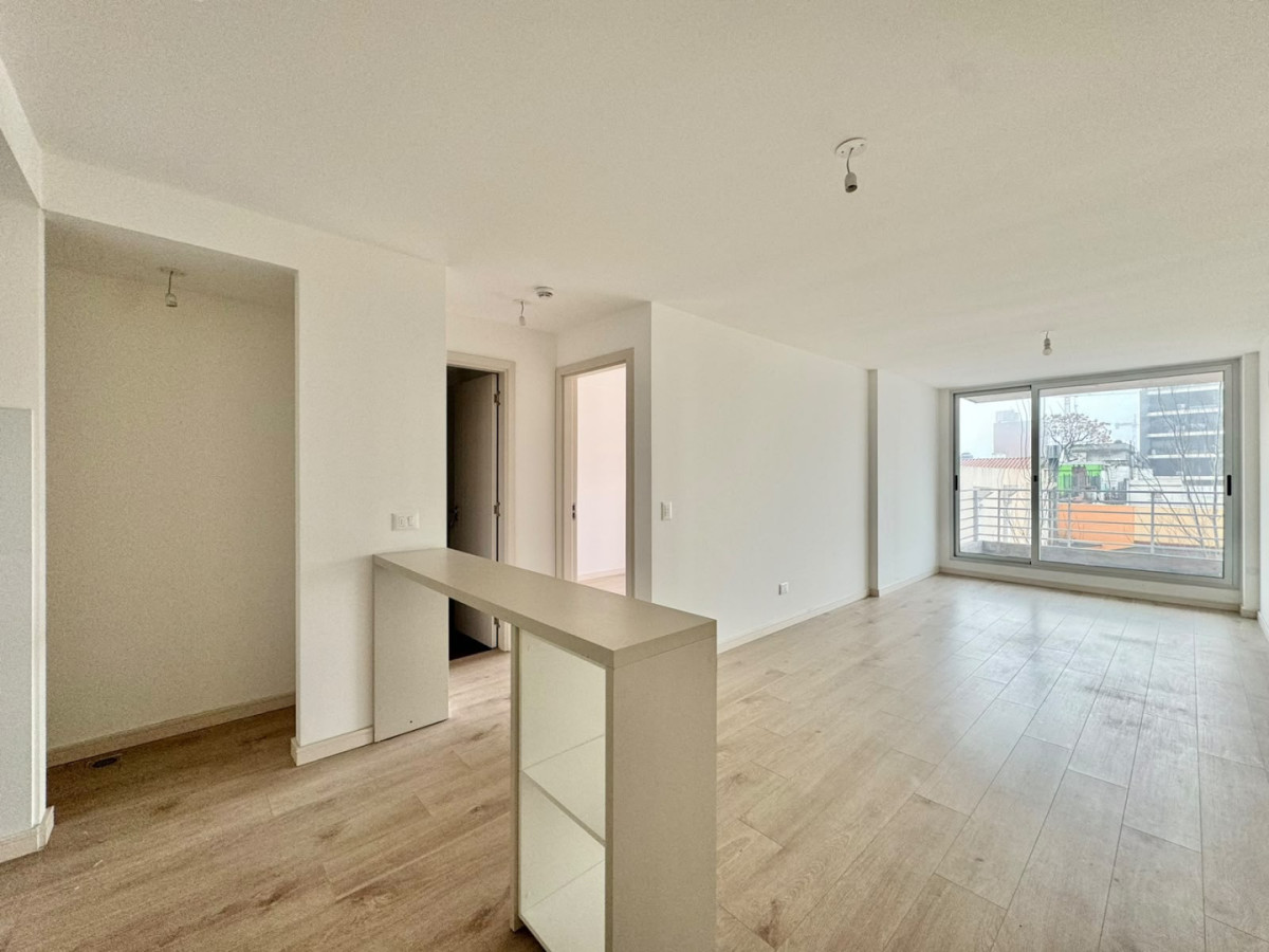 Apartamento de un dormitorio zona La Comercial, Tres Cruces
