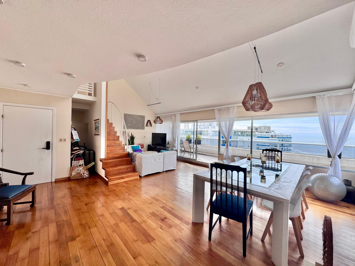 Penthouse Dúplex en Venta Punta del Este