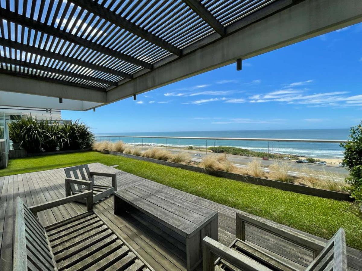 Tiburon Terrazas Penthouse Dúplex Frente al Mar