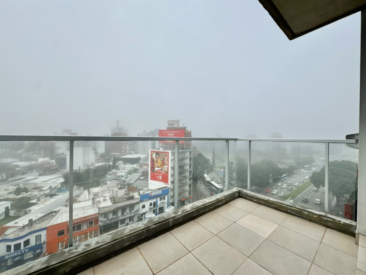 Apartamento de un dormitorio con vista a pasos de Tres Cruces