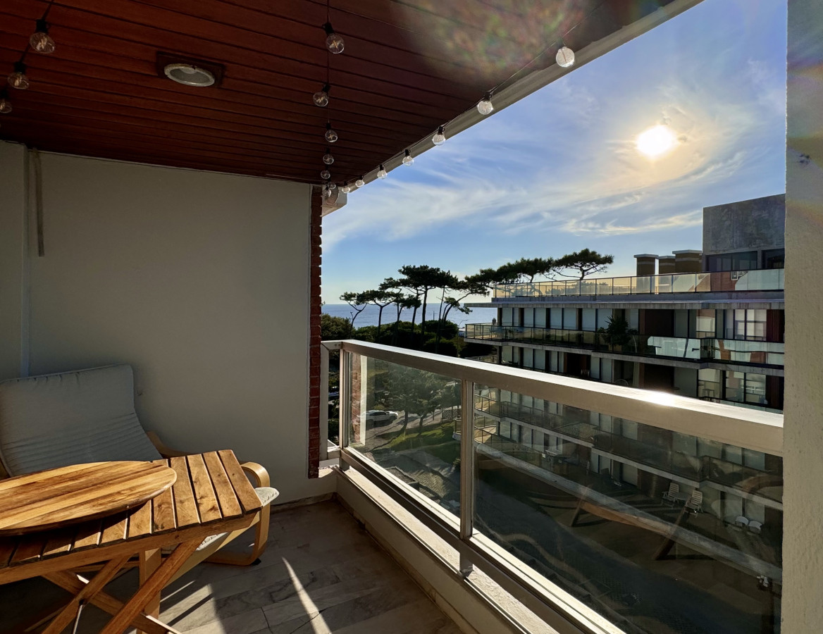 Apartamento de un dormitorio en Playa Mansa, Punta del Este.