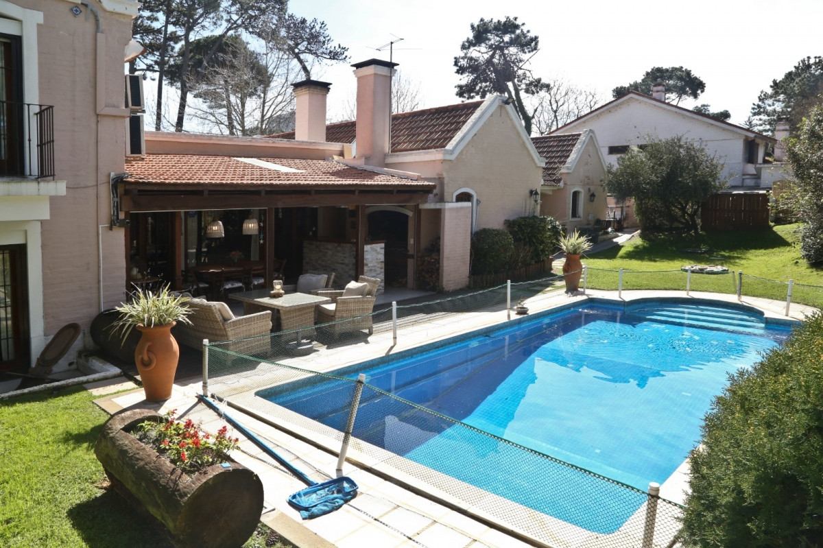 Casa en Playa Mansa, Punta del Este.
