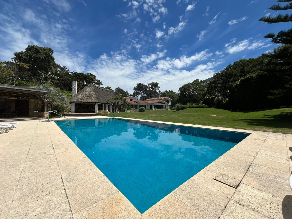 Espectacular Casa en Playa Brava Punta del Este