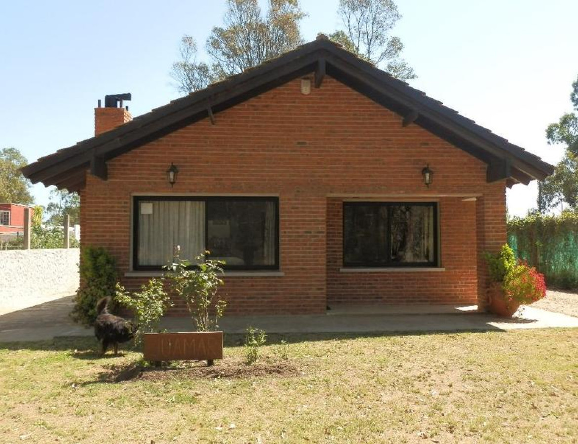 Muy linda casa de 3 dormitorios en La Bara
