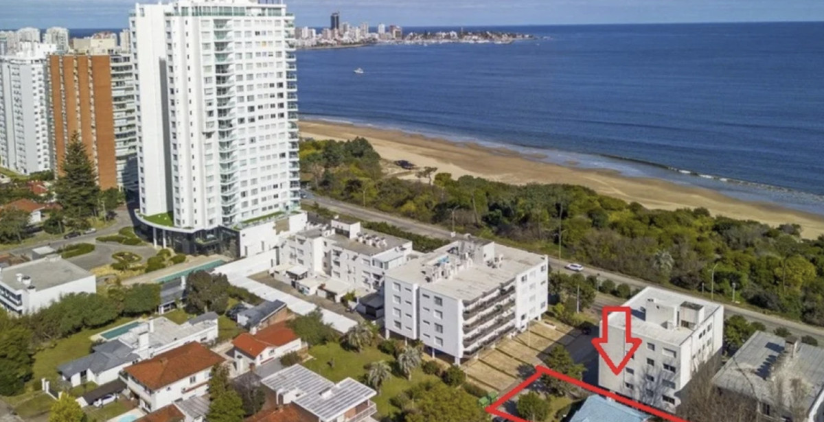 Casa para venta a 50 metros de Playa Mansa