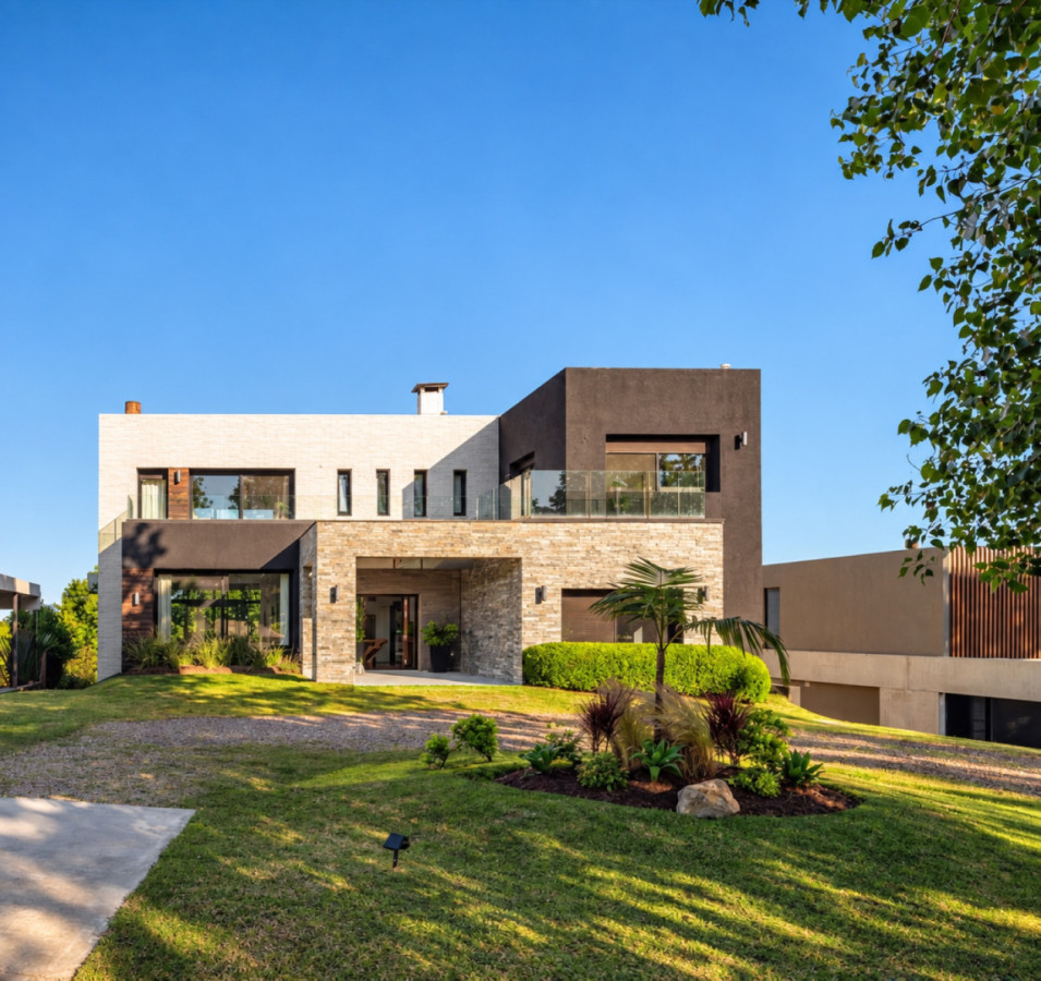 Casa con renta en Lomas de La Tahona