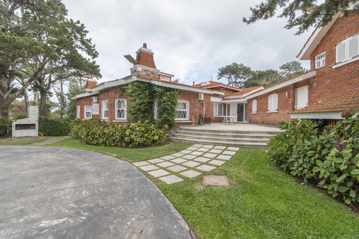 Casa de construcción tradicional totalmente reciclada en San Rafael