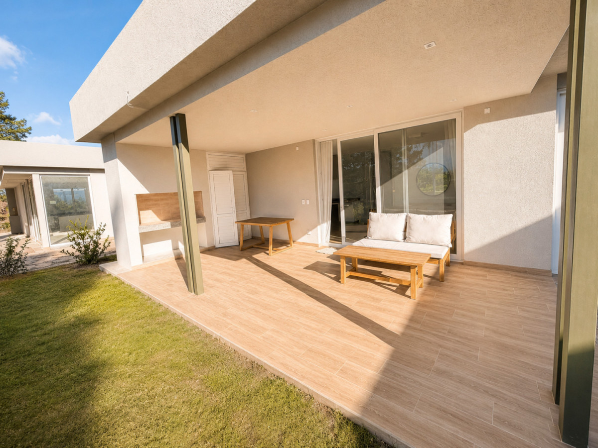 Casa de 2 dormitorios en Living Golf, Modelo 4