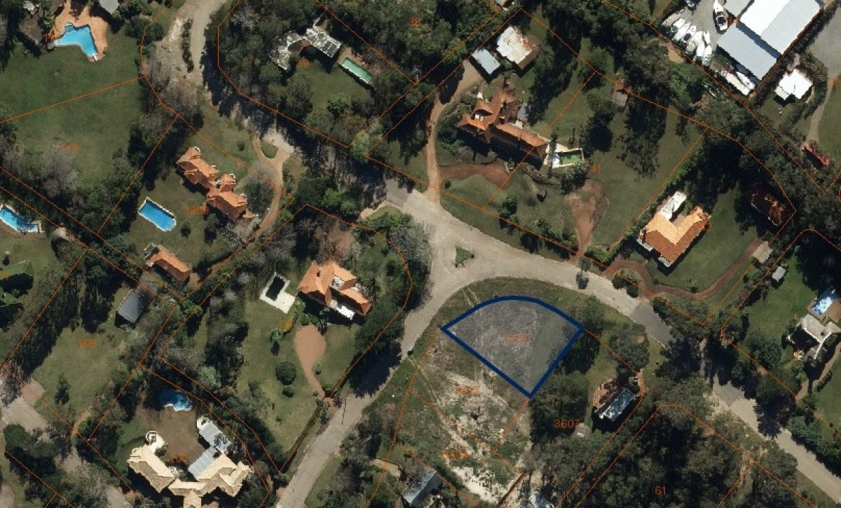 Terreno esquinero en Portezuelo, Punta Ballena