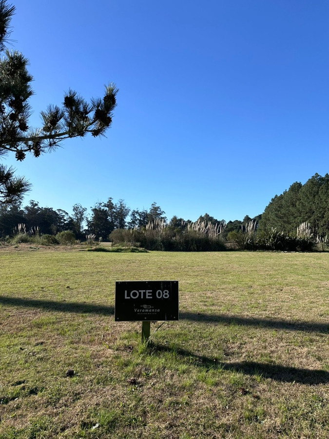 Lote en barrio privado frente al mar