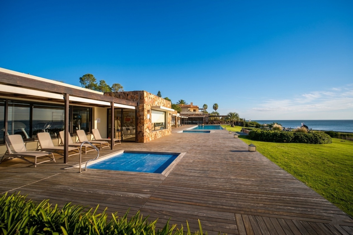 QUARTIER PUNTA BALLENA