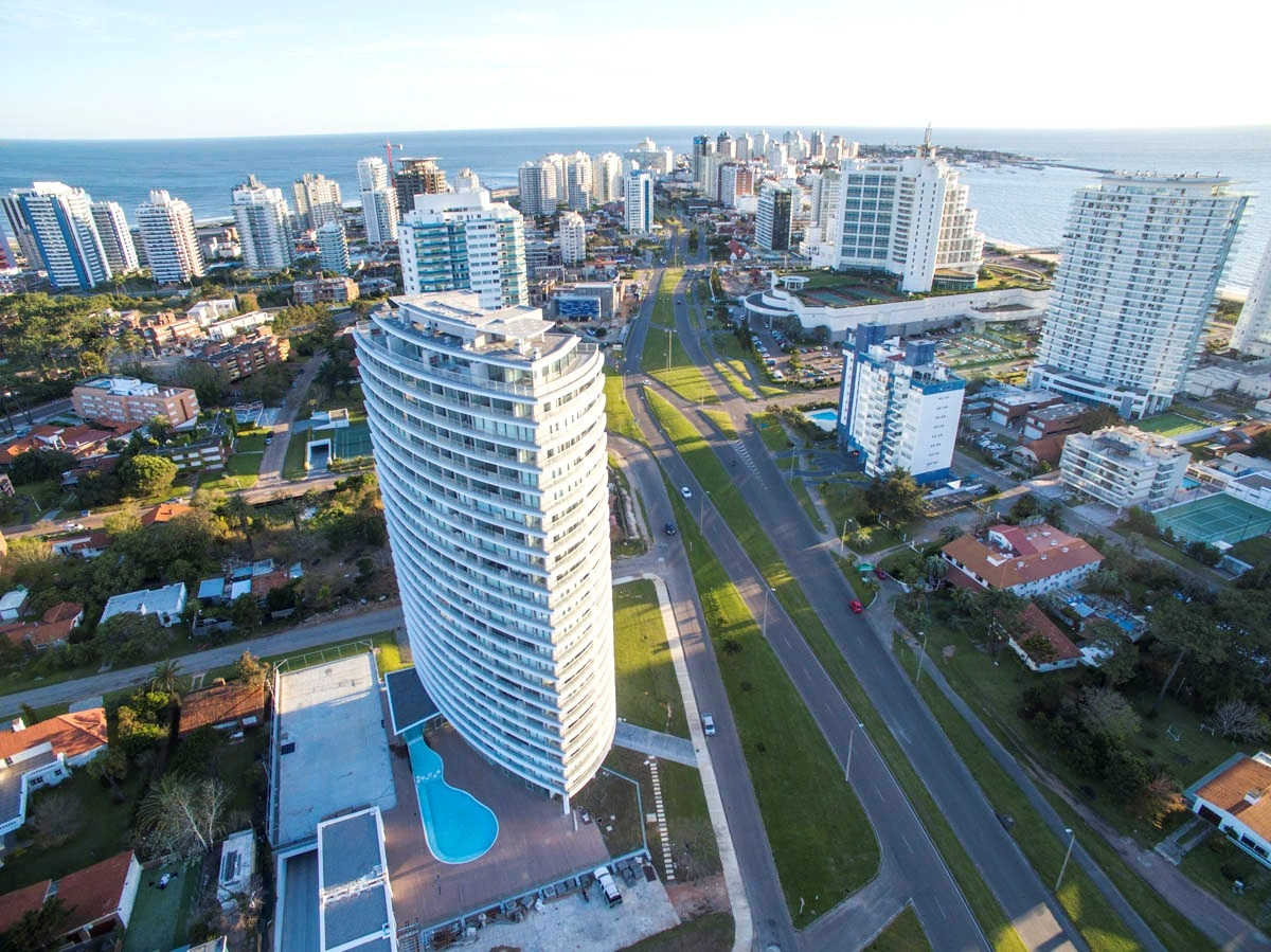 Alexander Boulevard