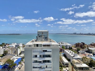 VENTA APARTAMENTO 2 DORMITORIOS PENINSULA PUNTA DEL ESTE