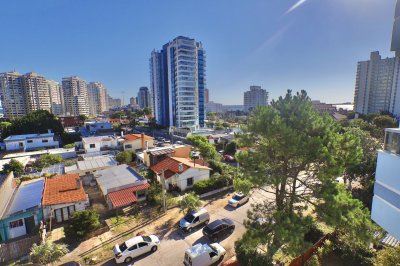 APARTAMENTO EN VENTA 2 DORMITORIOS EN EDIFICIO CAP FERRAT