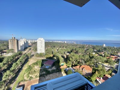 VENTA APTO 1 DORMITORIO EN AV ROOSEVELT PUNTA DEL ESTE