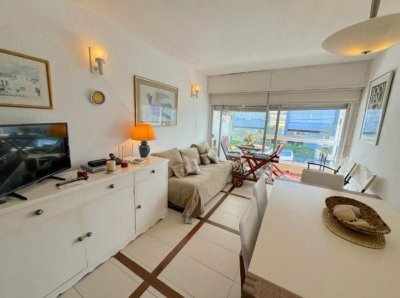 APARTAMENTO EN VENTA EN PENINSULA DE 1 DORMITORIO