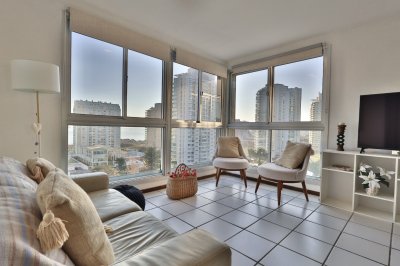 PENT-HOUSE DUPLEX DE 3 DORMITORIOS EN VENTA - PLAYA MANSA