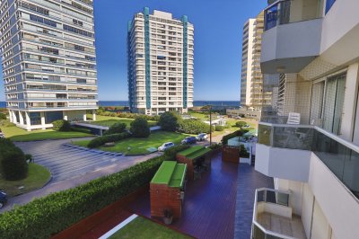 VENTA DE APARTAMENTO 2 DORMITORIOS EN TORRE MARINA II 