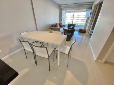 VENTA APARTAMENTO 2 DORMITORIOS Y MEDIO ICON BRAVA PUNTA DEL ESTE