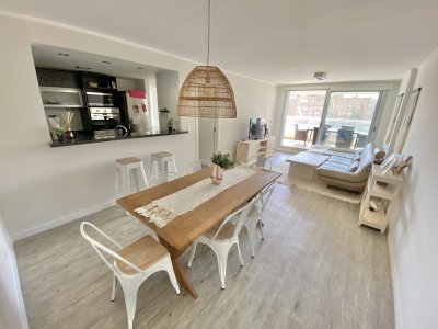 VENTA DE APARTAMENTO DE 3 DORMITORIOS EDIFICIO THE FOREST TOWER II 