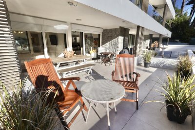 VENTA DE APARTAMENTO DE 1 DORMITORIO Y MEDIO EN EDIFICIO UNIQUE PUNTA DEL ESTE 