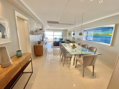 APARTAMENTO EN VENTA 3 DORMITORIOS 2 BAÑOS 1 EN SUITE EN MIAMI BOULEVARD