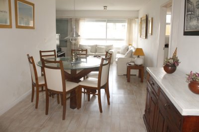 VENTA DE APARTAMENTO DE 2 DORMITORIOS EN PENINSULA PUNTA DEL ESTE