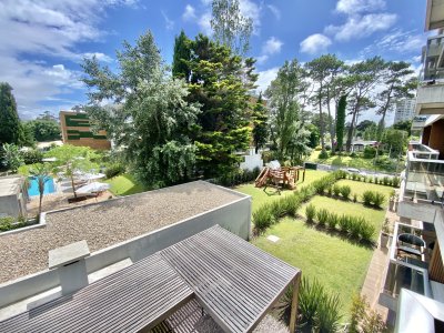 VENTA APARTAMENTO 2 DORMITORIOS EDIFICIO MANSA INN 
