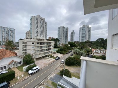 APARTAMENTO EN VENTA 2 DORMITORIOS EN CAP BRETON
