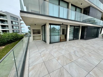 VENTA APARTAMENTO DE 2 DORMITORIOS EN EDIFICIO MANSA WAVE