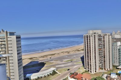 penthouse en venta 3 dormitorios y 3 baños en torre con servicios 