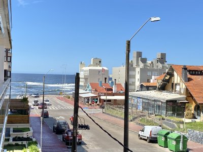 VENTA APARTAMENTO 2 DORMITORIOS EDIFICIO COSTA BRAVA